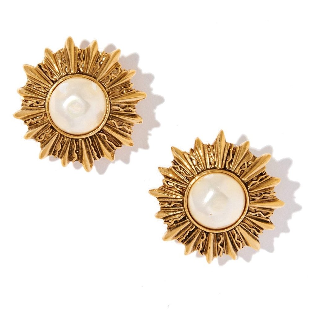 Authentic Chanel Vintage Gold Plated Starburst Earrings - Picture 1 of 5